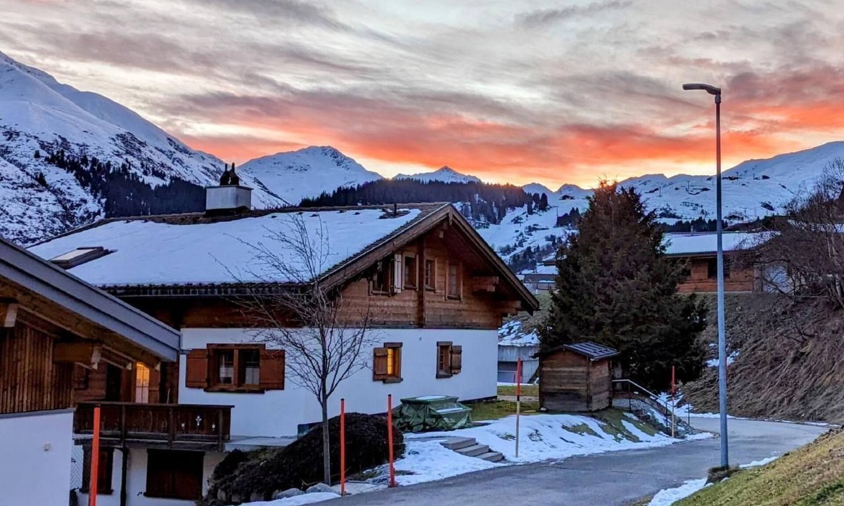 Tujetsch Apartment | Maisonette-Wohnung in Rueras bei Sedrun by Interhome
