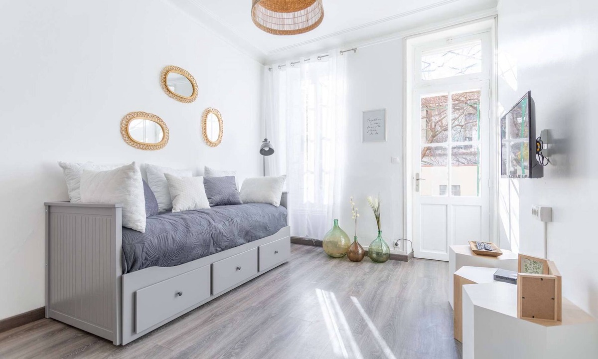 4th Arrondissement Villa | MaisonMars La Maison de Famille