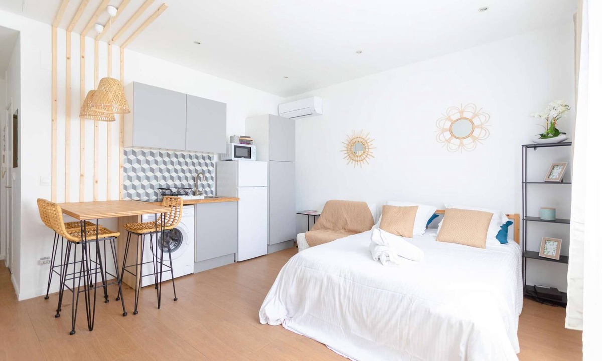 4th Arrondissement Apartment | MaisonMars Studio 6 Blancarde