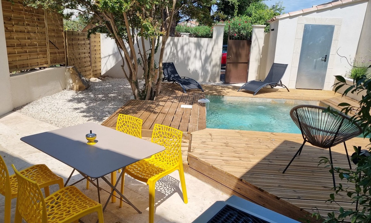 Saint-Etienne-du-Gres Apartment | Maisonnette Independante Avec Piscine Privée