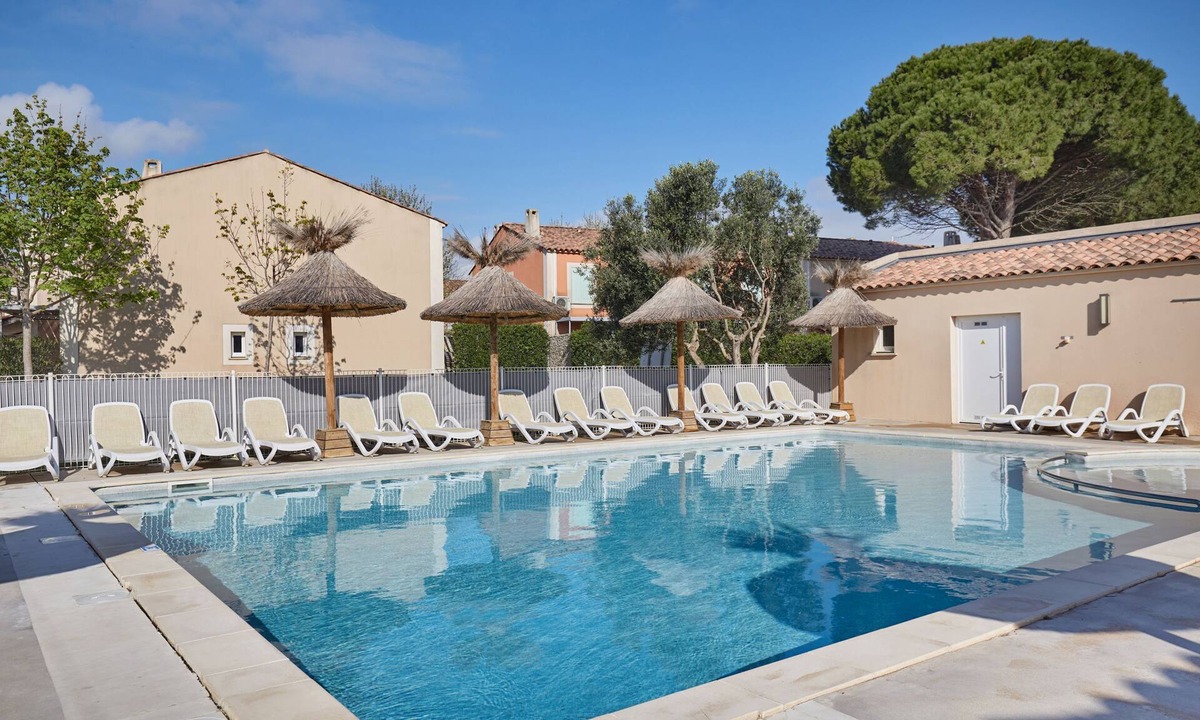 Aigues-Mortes Condo | Maisonnette Abordable et Climatisée + Parking