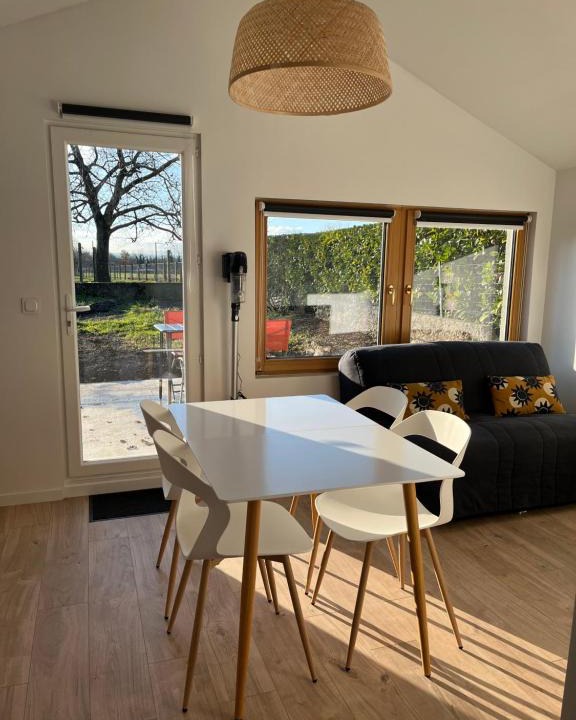 Bregnier-Cordon House | Maisonnette avec parking privé et local à velos