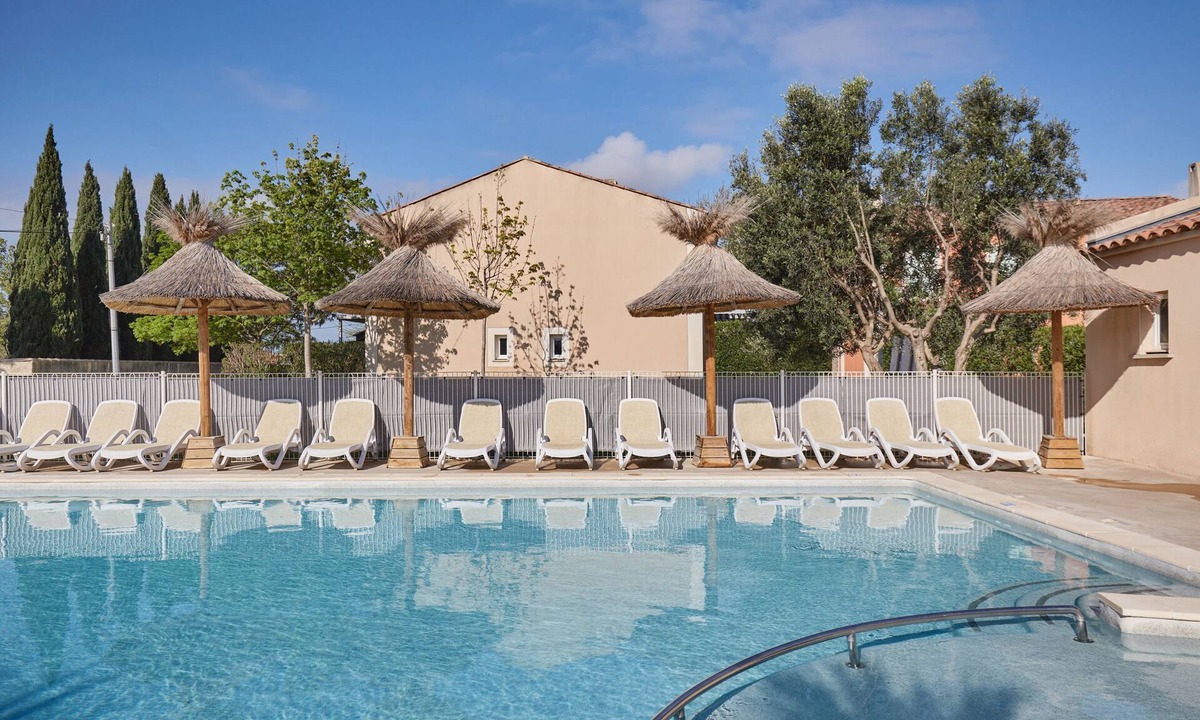 Aigues-Mortes Condo | Maisonnette Confortable | Terrace Privée + Parking