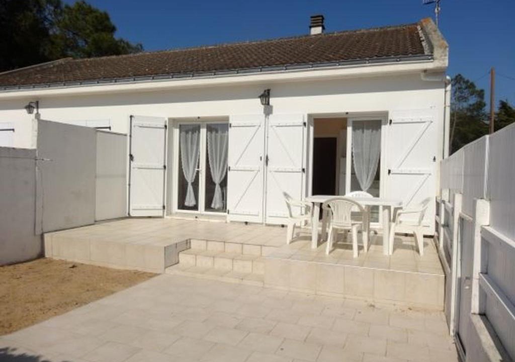 La Faute-sur-Mer House | Maisonnette ensoleillée, à 100m de la plage, animaux sur demande - FR-1-476-45