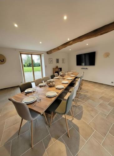 Equilly House | Maisons de Familles Quiet family-friendly vacation rental with a spa
