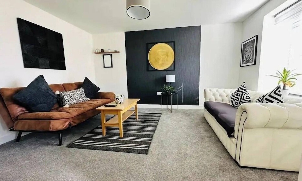 Willesborough House | Maize Walk Retreat - Ashford Beauty