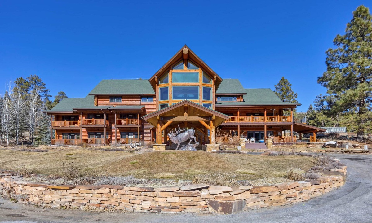 Purgatory House | Majestic Manor Estate Durango