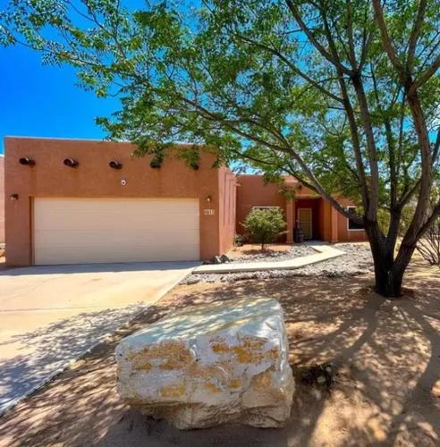 Las Cruces House | Majestic Sky Stays LLC