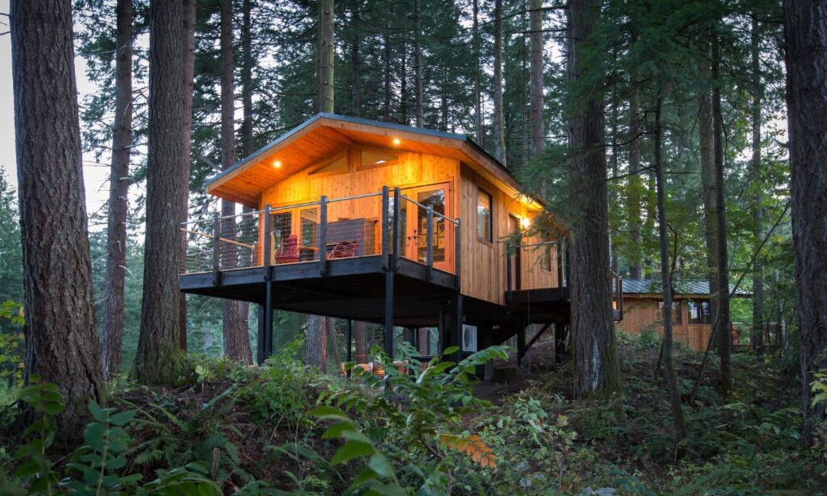 Stevenson Cabin | Majestic Treetop Getaway with Private Firepit