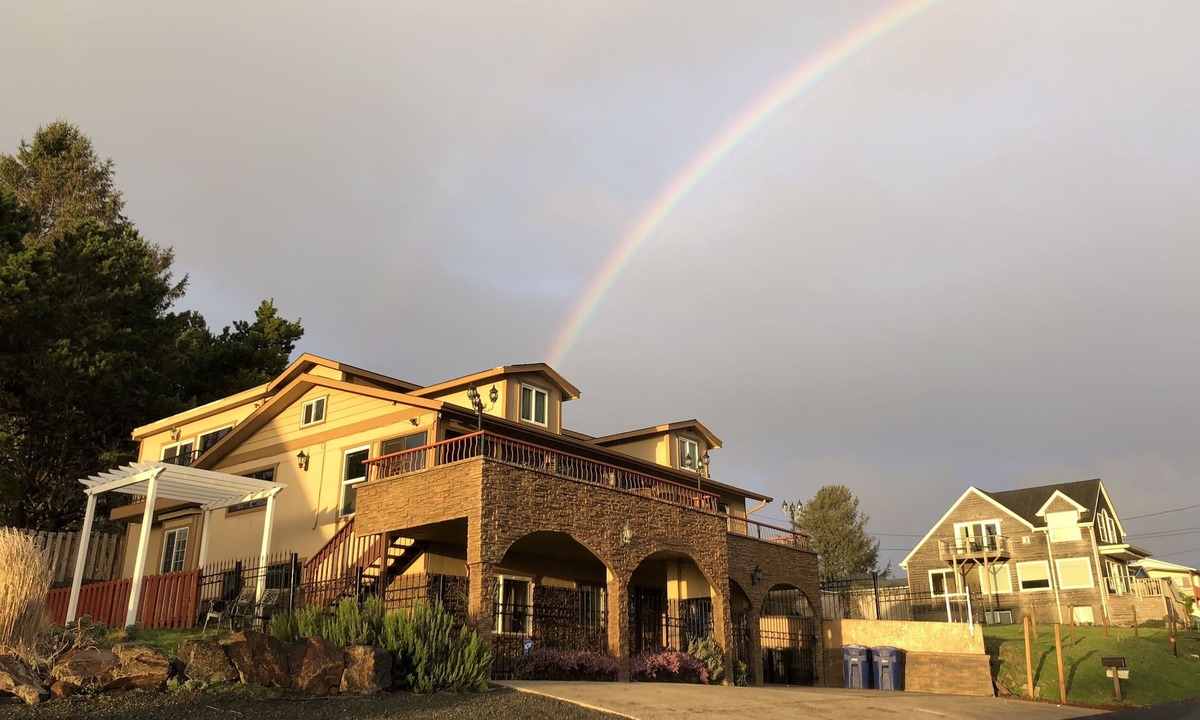 Roads End House | Majestic View, Luxury Home, Corp Retreat, Sauna, Roads End