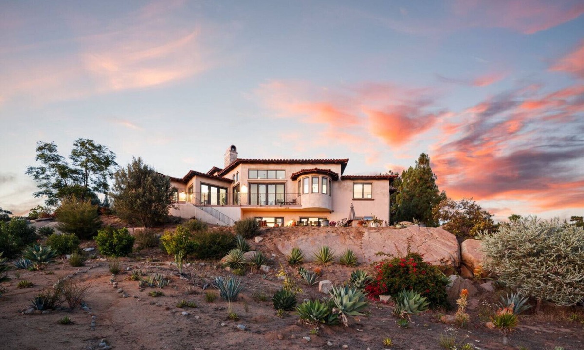 Escondido Apartment | Majestic View Villa in Escondido - Lower Level