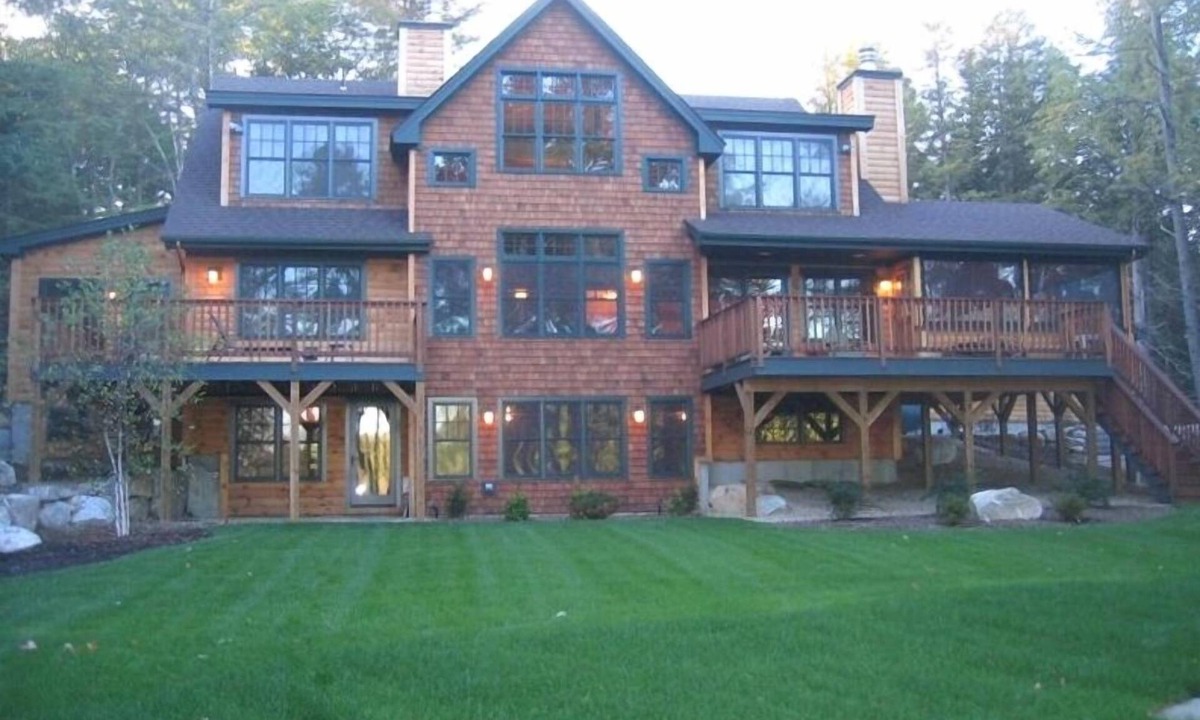 Moultonborough House | Major Discount for Lakeside Luxury Home with Private Beach, Dock, Lawn & Privacy