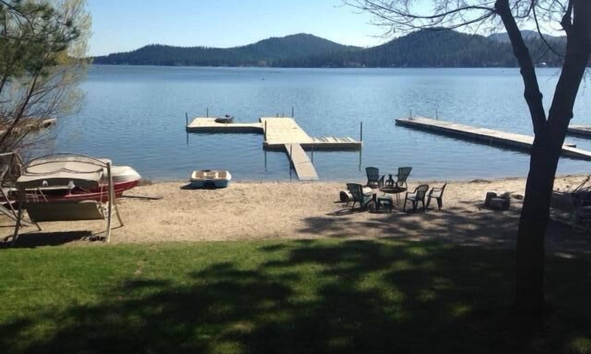 Loon Lake House | Make Memories On Loon Lake Waterfront