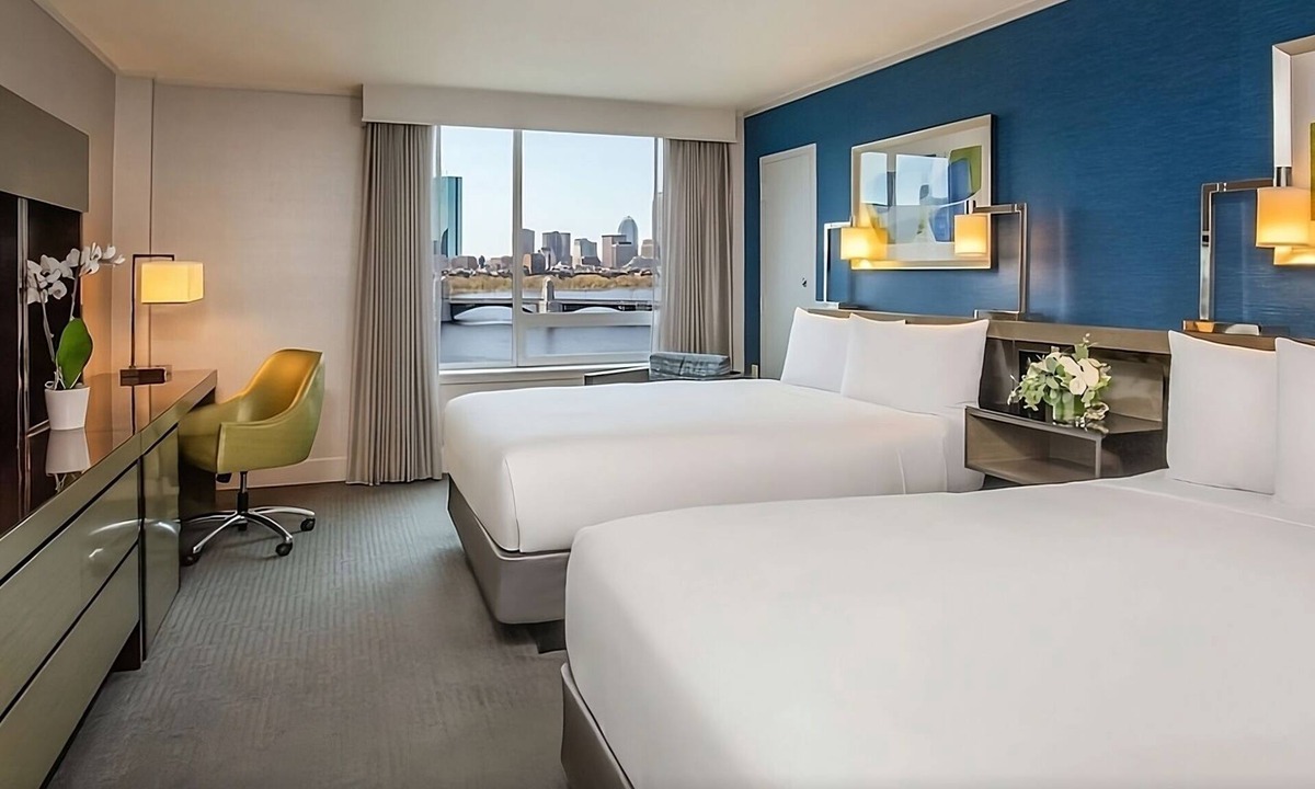 East Cambridge Resort | Make Your Trip More Enjoyable! w/Indoor Pool, Pets are Allowed Here!