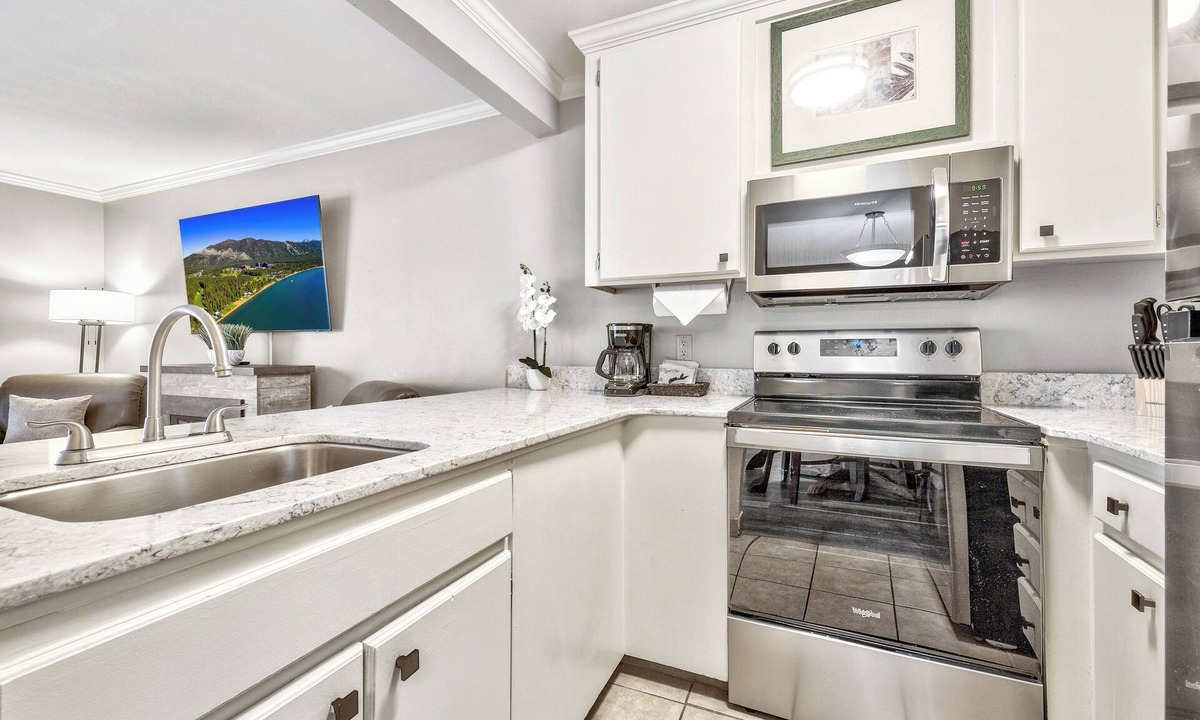 South Lake Tahoe Hotel | Making The Best Memories Along The Way! 4 Comfortable Units, Free Breakfast