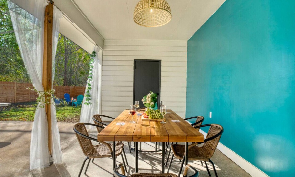 Austin Villa | Maldives Vibe | Ping-Pong | Firepit I Yoga