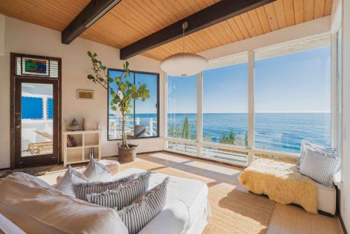 Western Malibu House | Malibu Villa with Beach Access and Ocean View