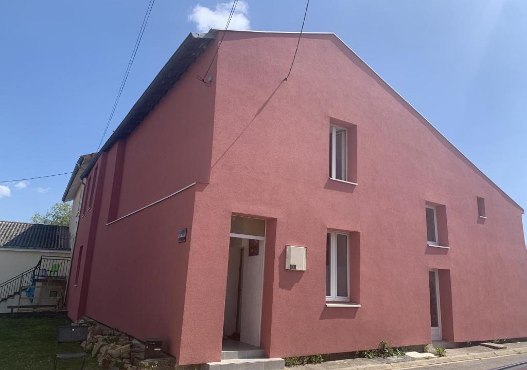 Norroy-le-Sec Apartment | Malika B