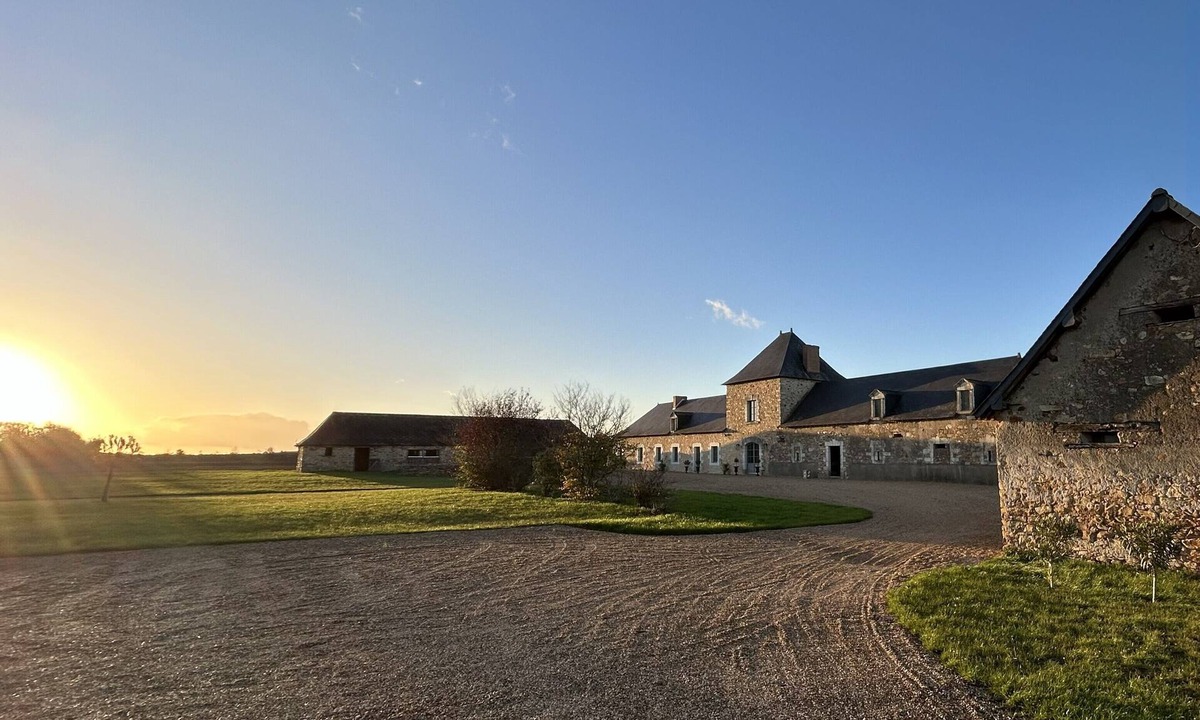 Thorigne-d'Anjou House | "Malitourne" Renovated family country house