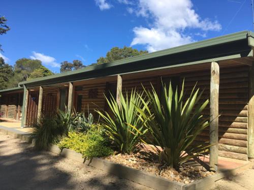 Mallacoota Apartment | Mallacoota Log cabins