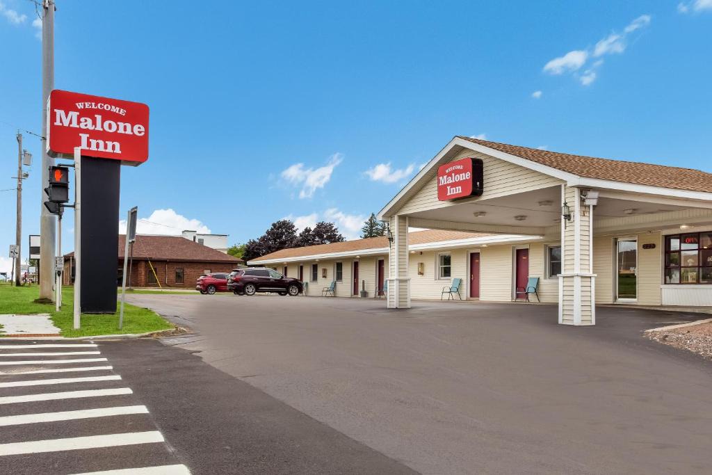 Whippleville Hotel | Malone Inn