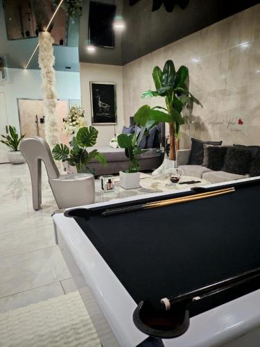 Beaucroissant House | Maloveroom, 2 Suites d'exceptions