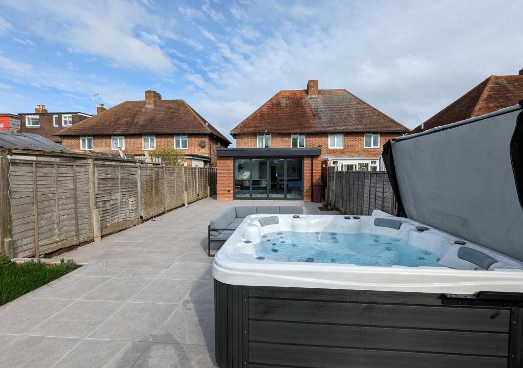 West Wittering House | Malthouse Cottage