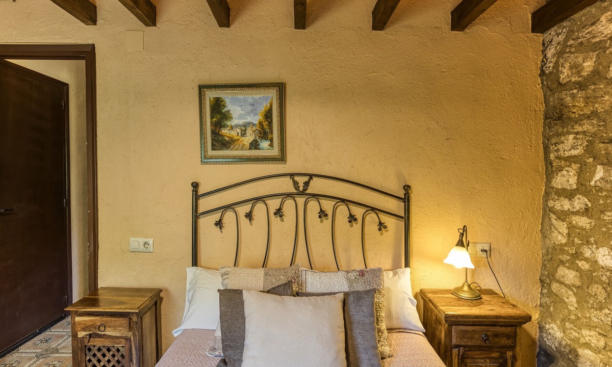 Montagut Apartment | 'Malvasia' Room with Mountain Views, Shared Pool and Terrace