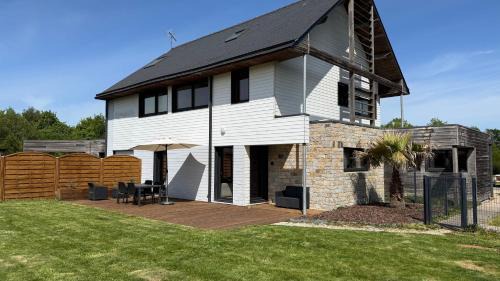 Cesson-Sevigne Apartment | Malzenn
