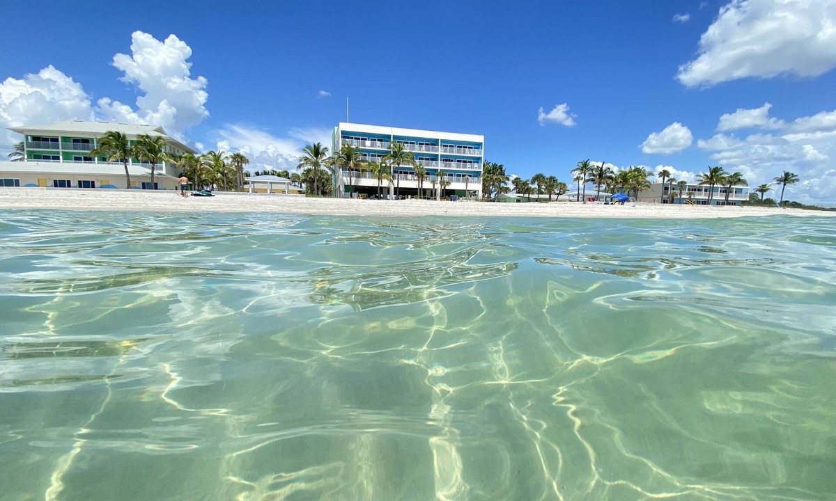 Englewood Hotel | Manasota Key Resort