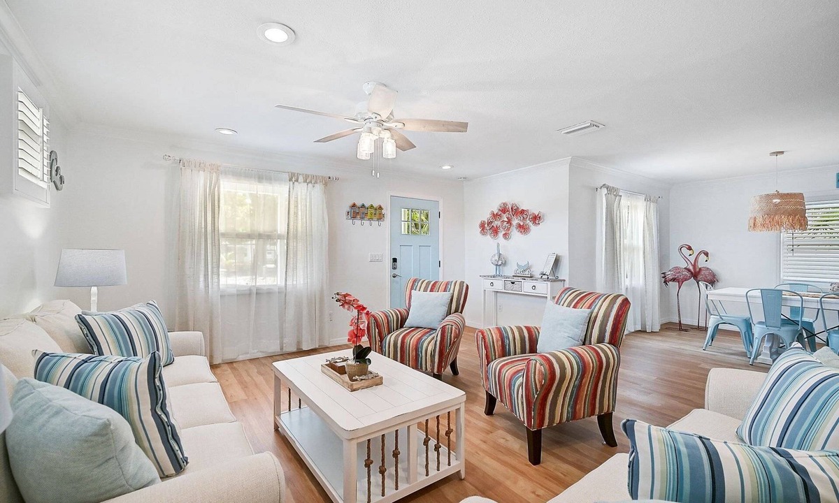 River District House | Manatee Cottage - Private Pool, Tropical Oasis!