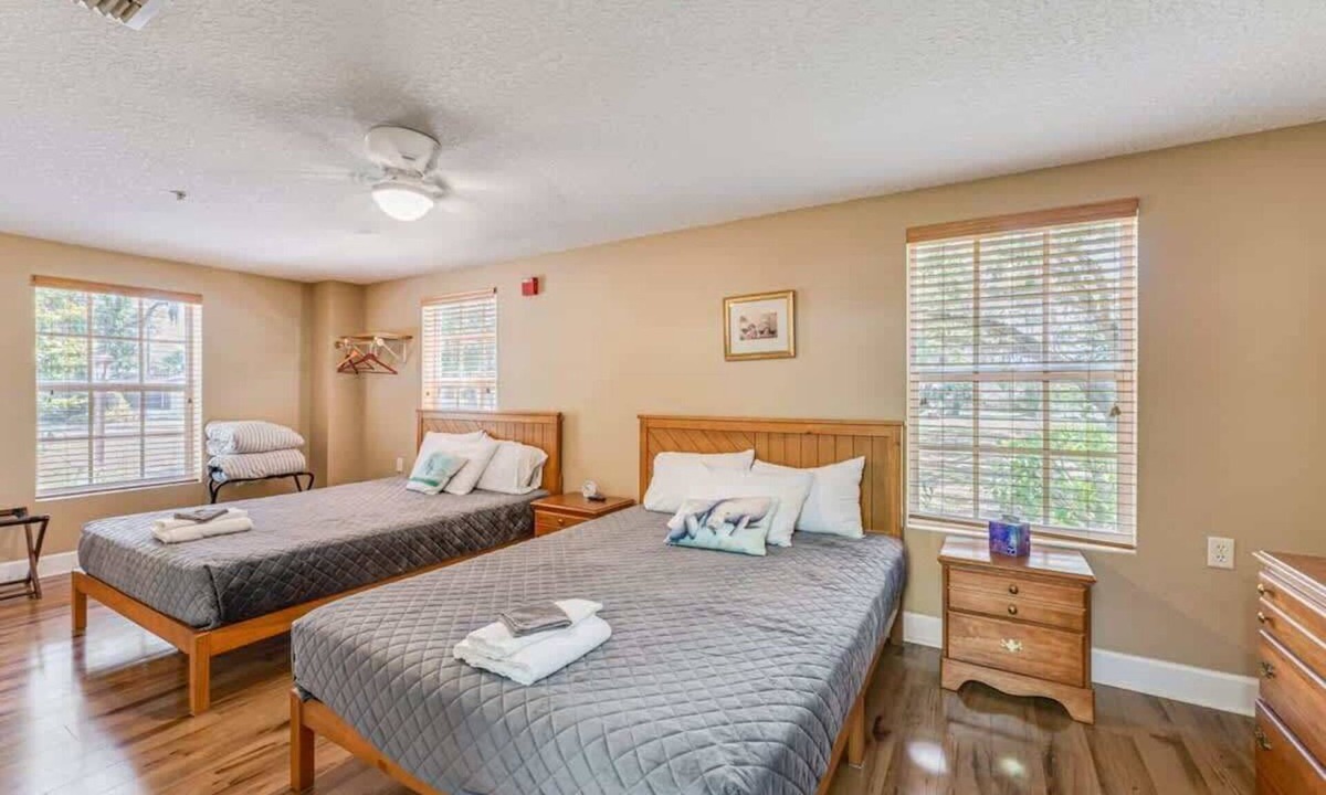 Chassahowitzka Bed & Breakfast | Manatee Room