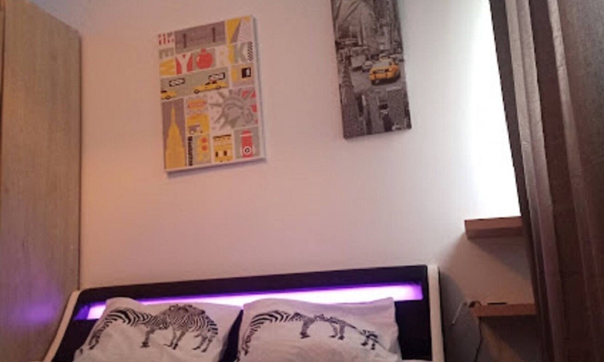 Saint-Jean-Baptiste Apartment | Manatthan studio