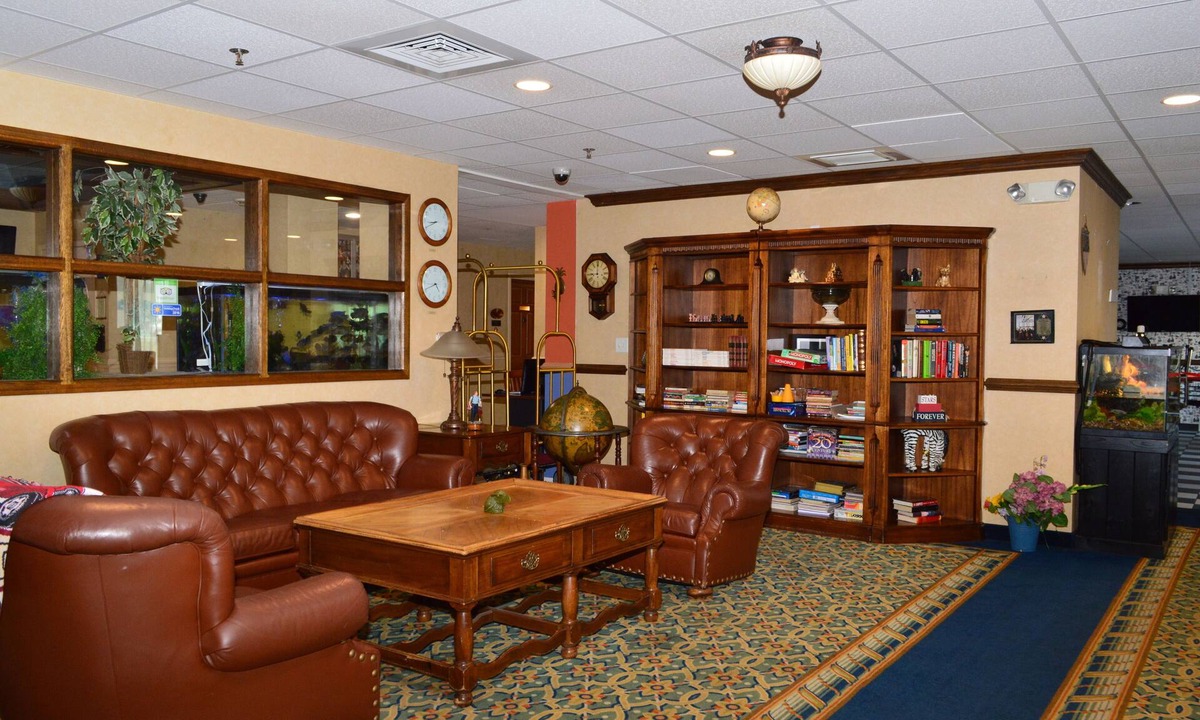 Manchester Hotel | Manchester Inn and Suites