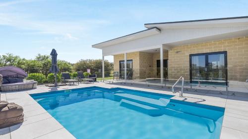 Congewai House | 'Mandalay Villa 2'