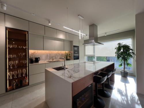 City Center Apartment | Maneo Lux