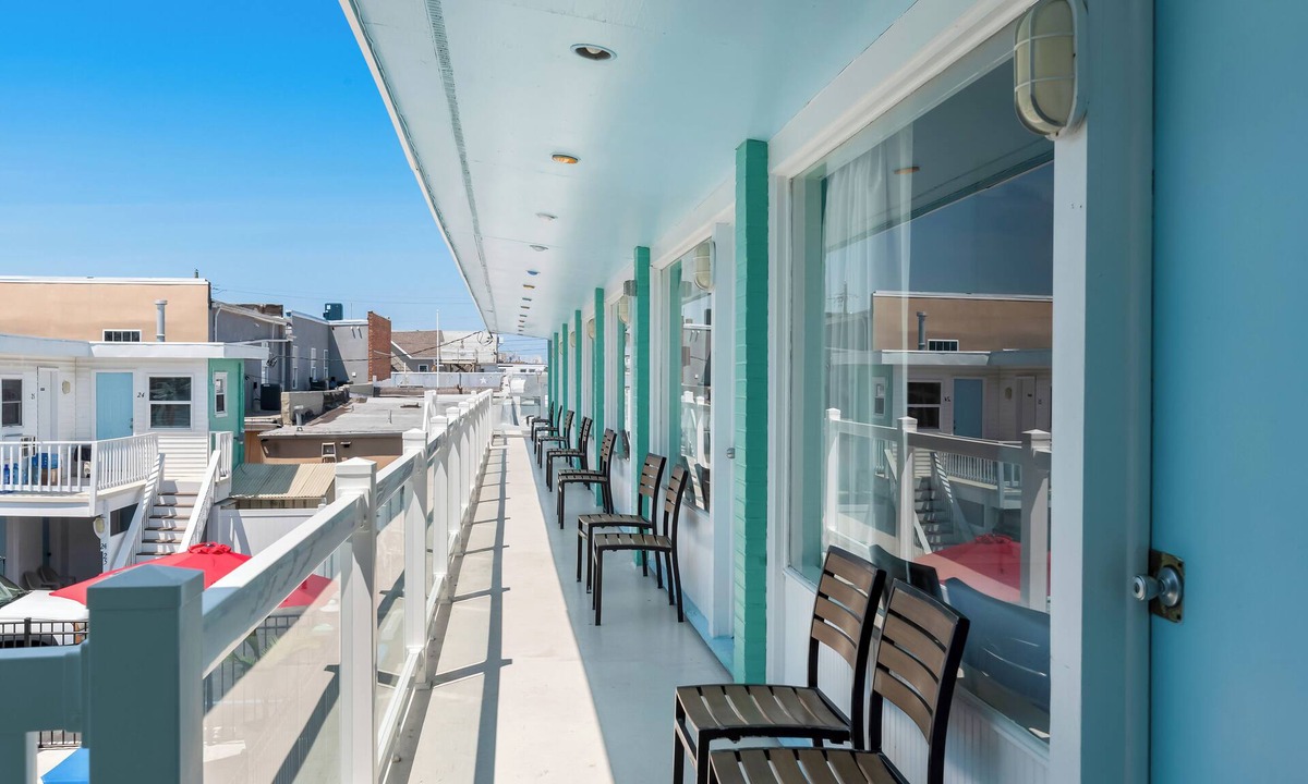 Wildwood Hotel | Mango Motel