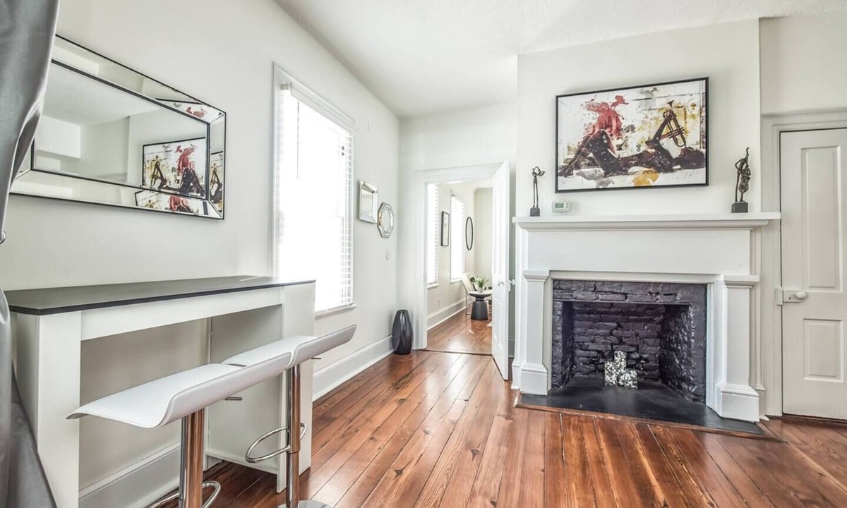 Wilmington Historic District Condo | Manhattan on Front! Balcony Park Free!