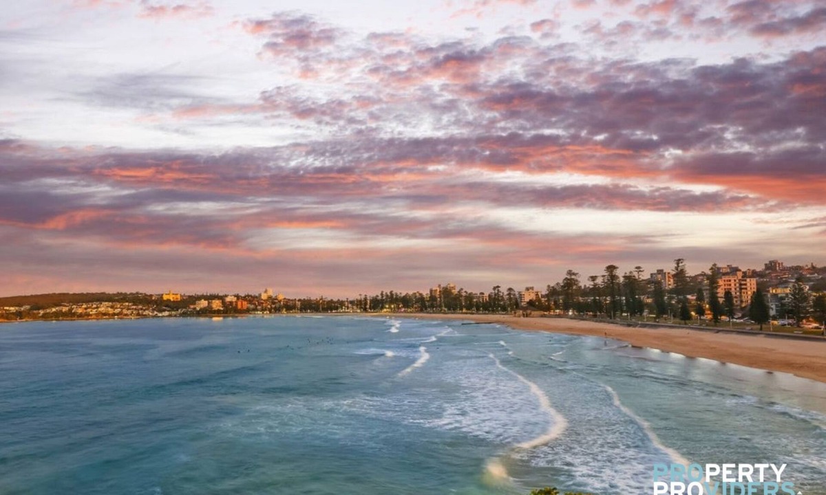 Queenscliff Apartment | Manly Oasis Luxury Oceanfront | Direct access to beach & pool