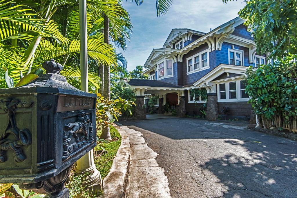 Manoa Bed & Breakfast | Manoa Valley Inn