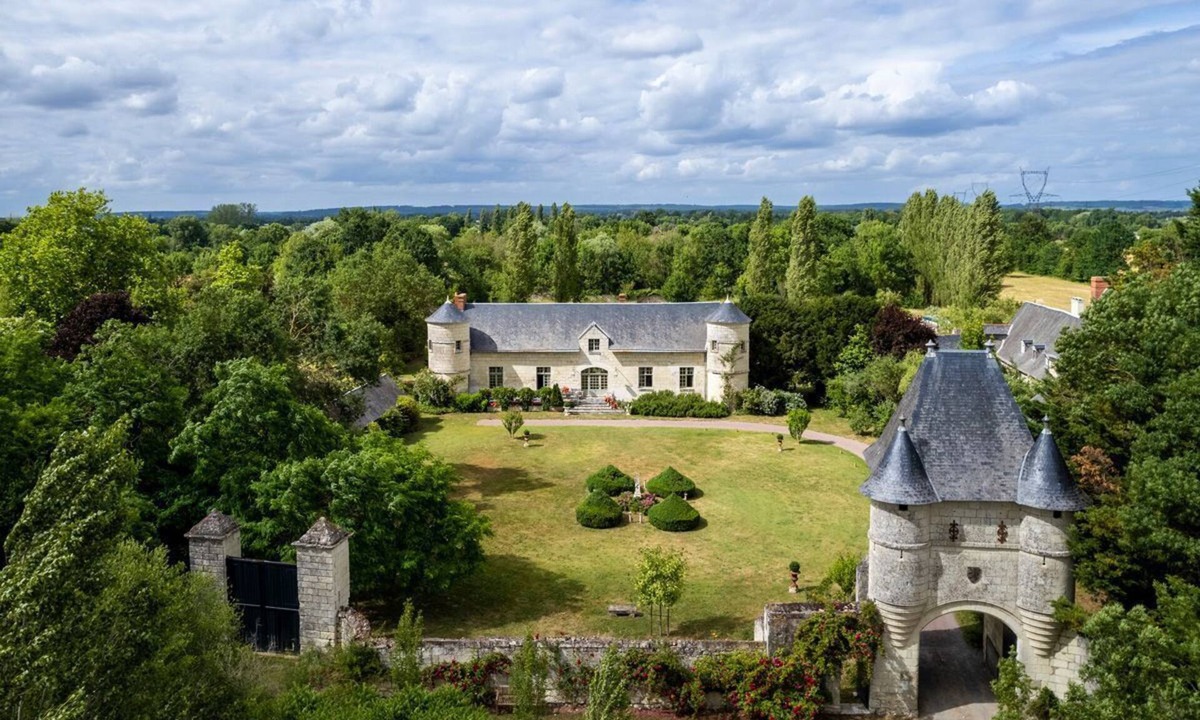 Varennes sur Loire Villa | Manoir Anoir - Three Bedroom Villa, Sleeps 6