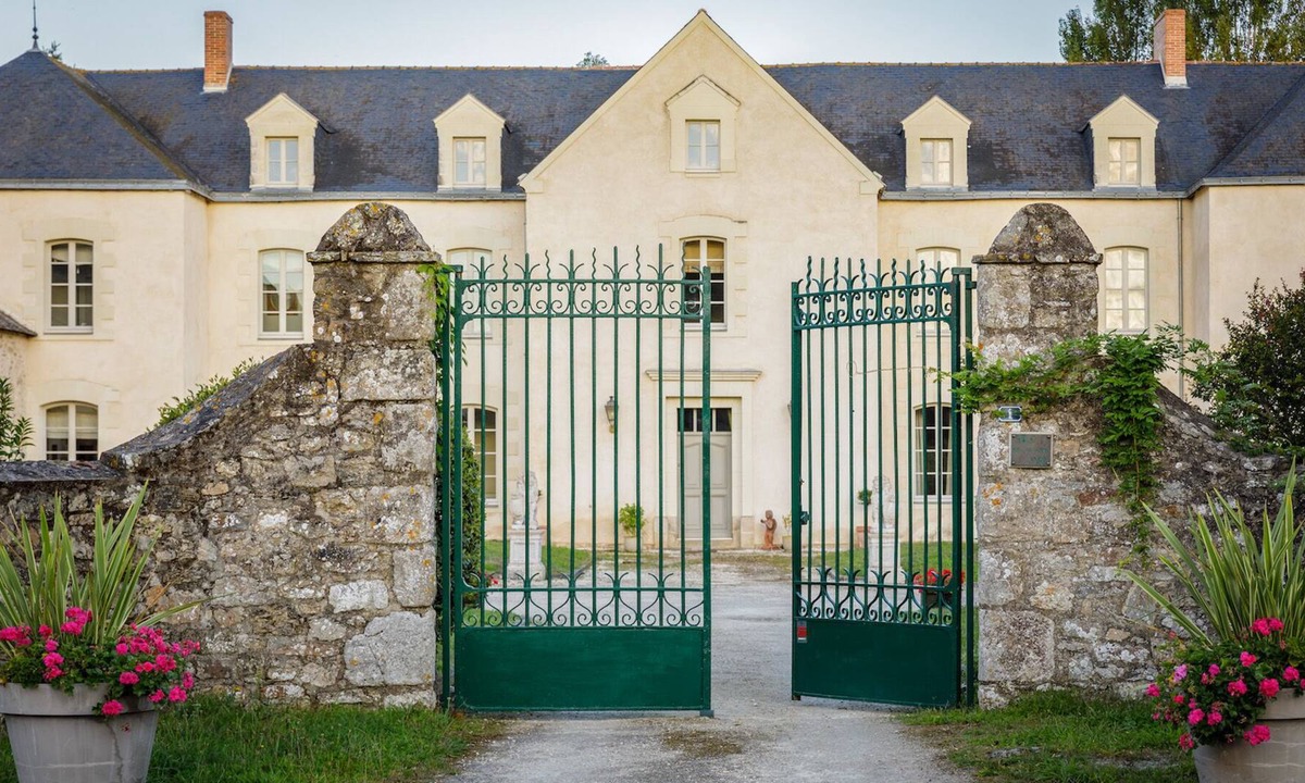 Crossac House | Manoir de Bel Ebat