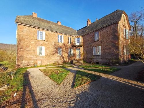 Saint-Cyprien-sur-Dourdou Bed & Breakfast | Manoir de Salleviale