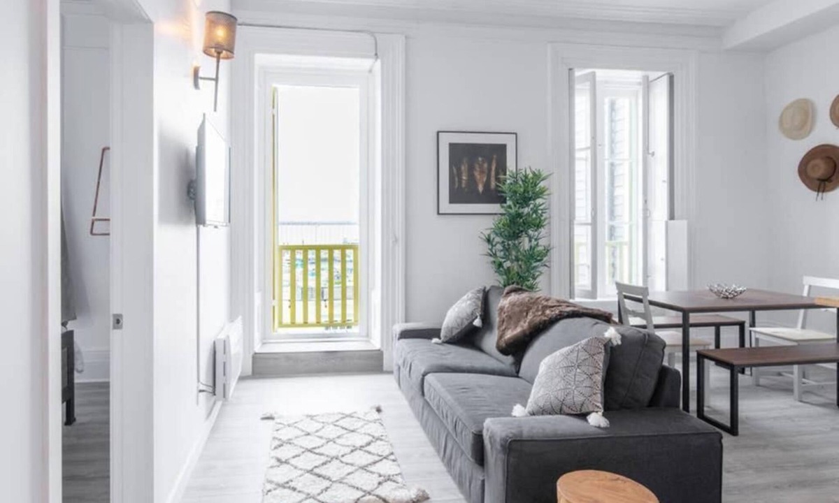 Old Quebec Apartment | Manoir des Remparts 3 Bdrm Oasis