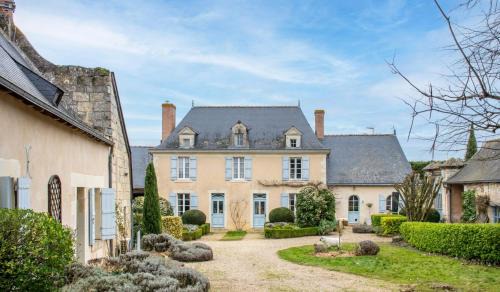 Brigne House | Manoir des Rosiers