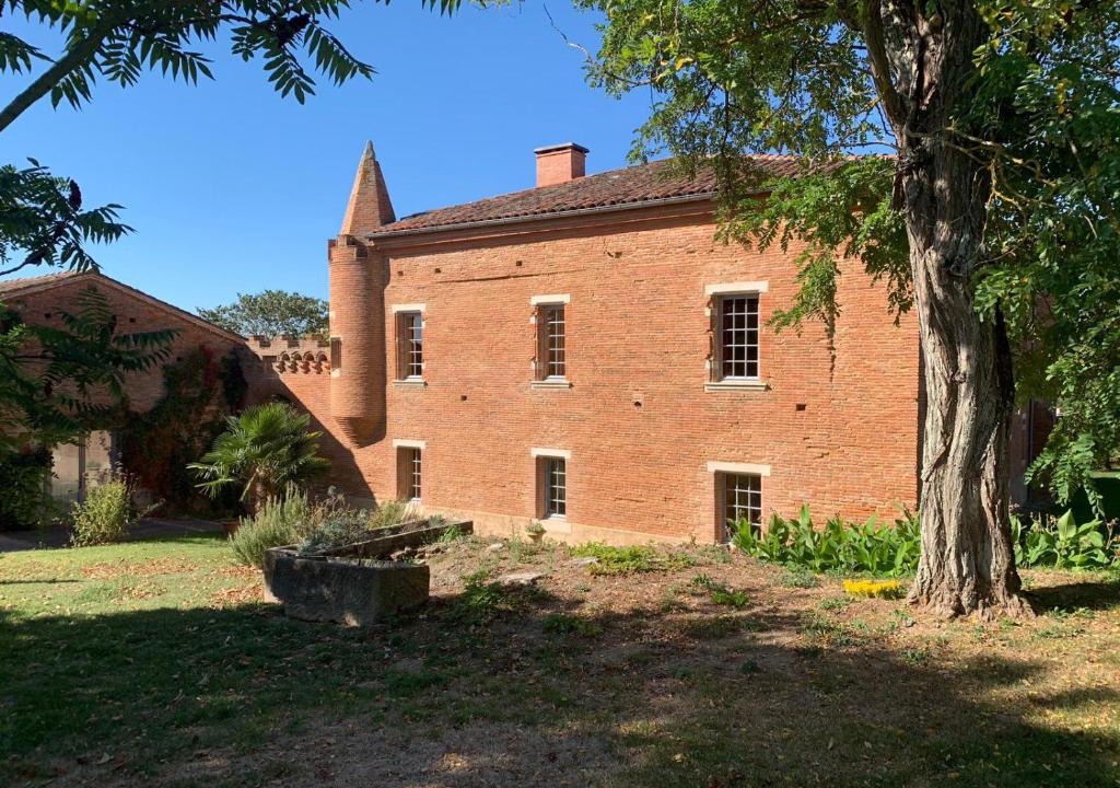 Cintegabelle Bed & Breakfast | Manoir du Bouyssou