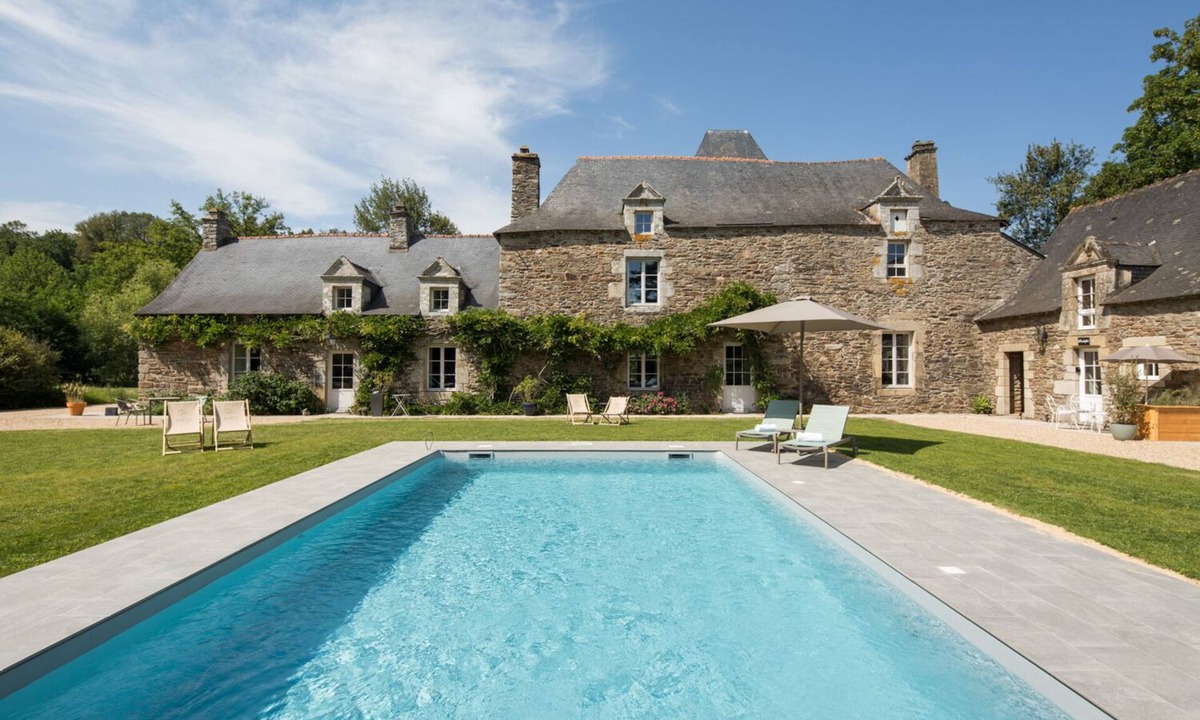 Malansac Bed & Breakfast | MANOIR DU VAU D'ARZ - Bed and Breakfast LA CATHEDRALE
