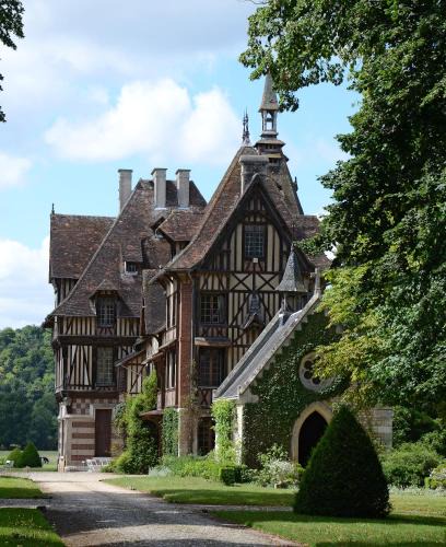 Saint-Pierre-de-Manneville House | Manoir de Villers