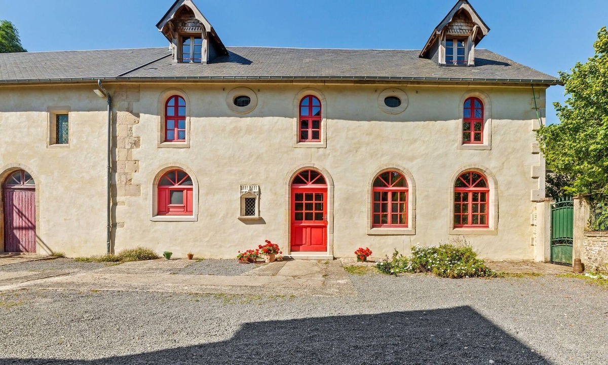Saint-Martin-des-Entrees House | Manor in Normandy near Bayeux & Arromanches