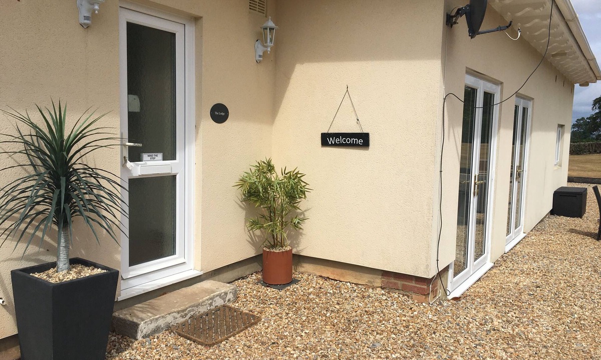 Wimborne Cabin | manor house